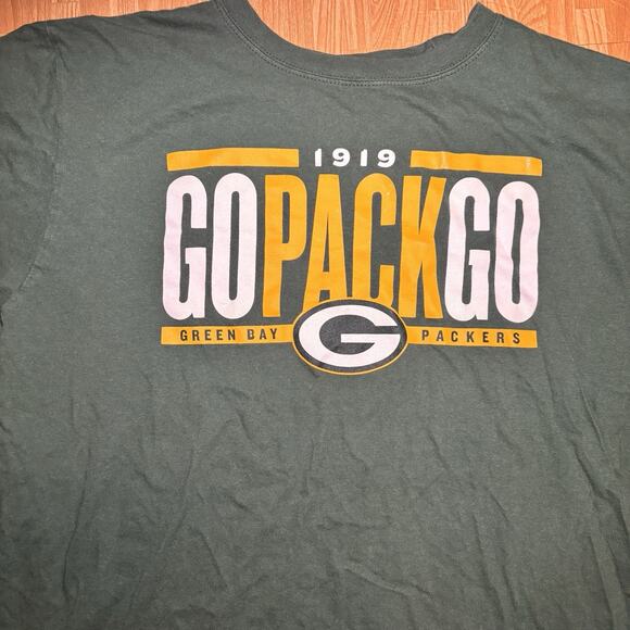 Green Bay Packers Go Pack Go T-Shirt Fanatics NFL Men’s Large Green Gold - Picture 2 of 4